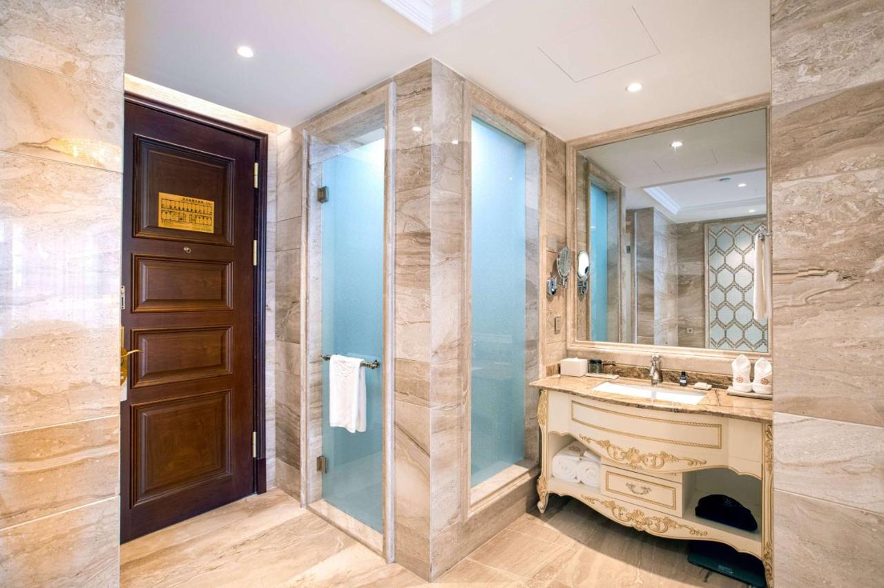 Hotel Wyndham Grand Kunming East Extérieur photo
